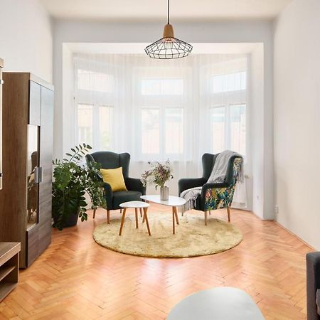 Prague Days - Spacious 3Bdr Apartment - Trendy Neighbourhood Exterior foto